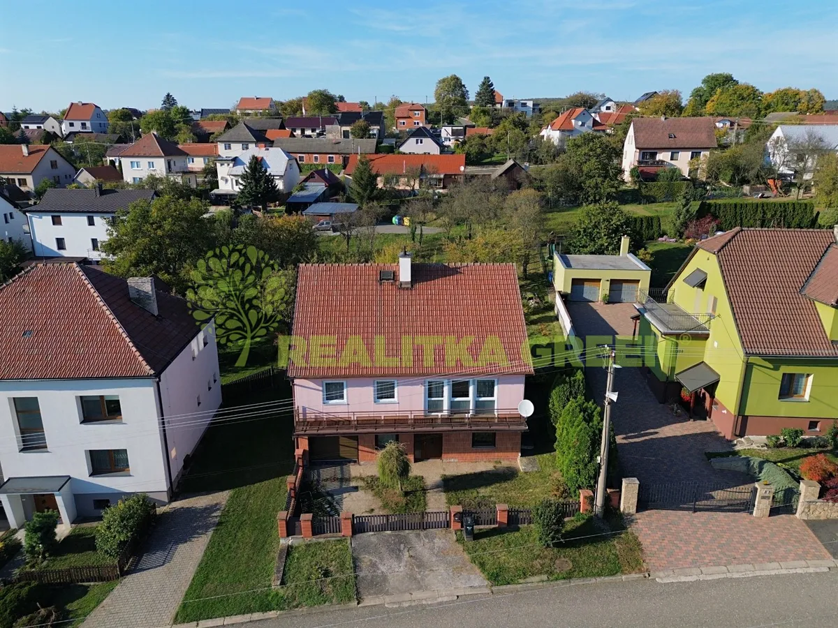 Prodej rodinného domu 142 m², pozemek 1090 m²
